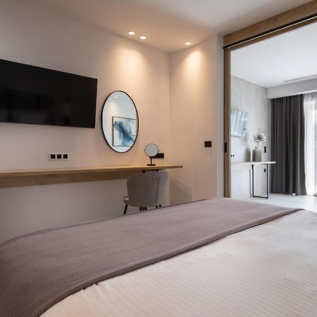 Lagomandra Luxury Suites With Private Pools นิกิติ ภายนอก รูปภาพ