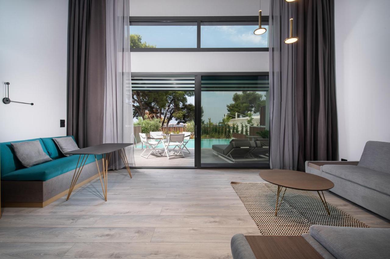 Lagomandra Luxury Suites With Private Pools นิกิติ ภายนอก รูปภาพ